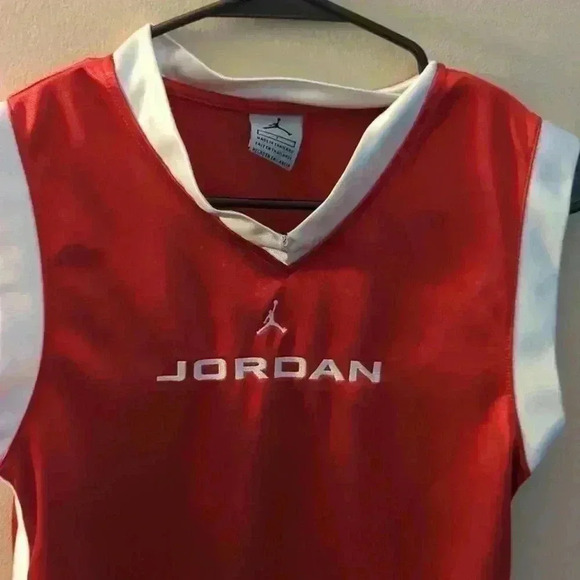 Jordan brand kids jersey, size 7, red and white - Picture 3 of 5